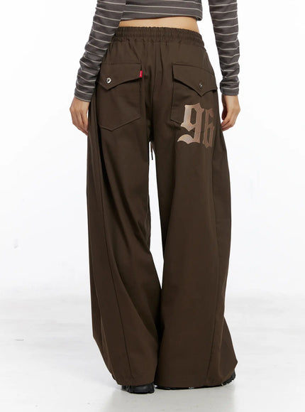 embroidered-back-pocket-drawstring-trackpants-cs509