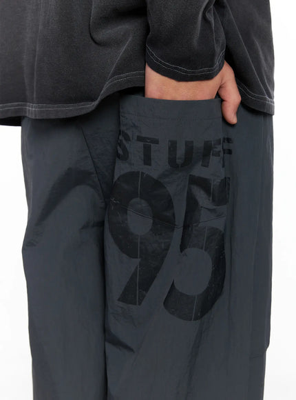 mens-parachute-pants-ig529