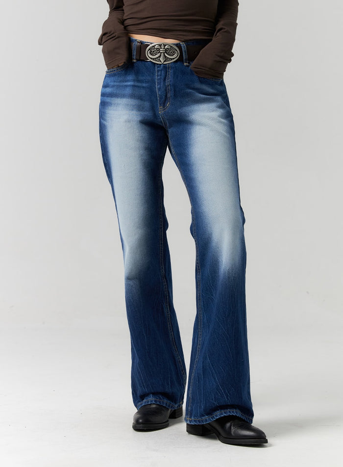 blue-wash-bootcut-jeans-cs312