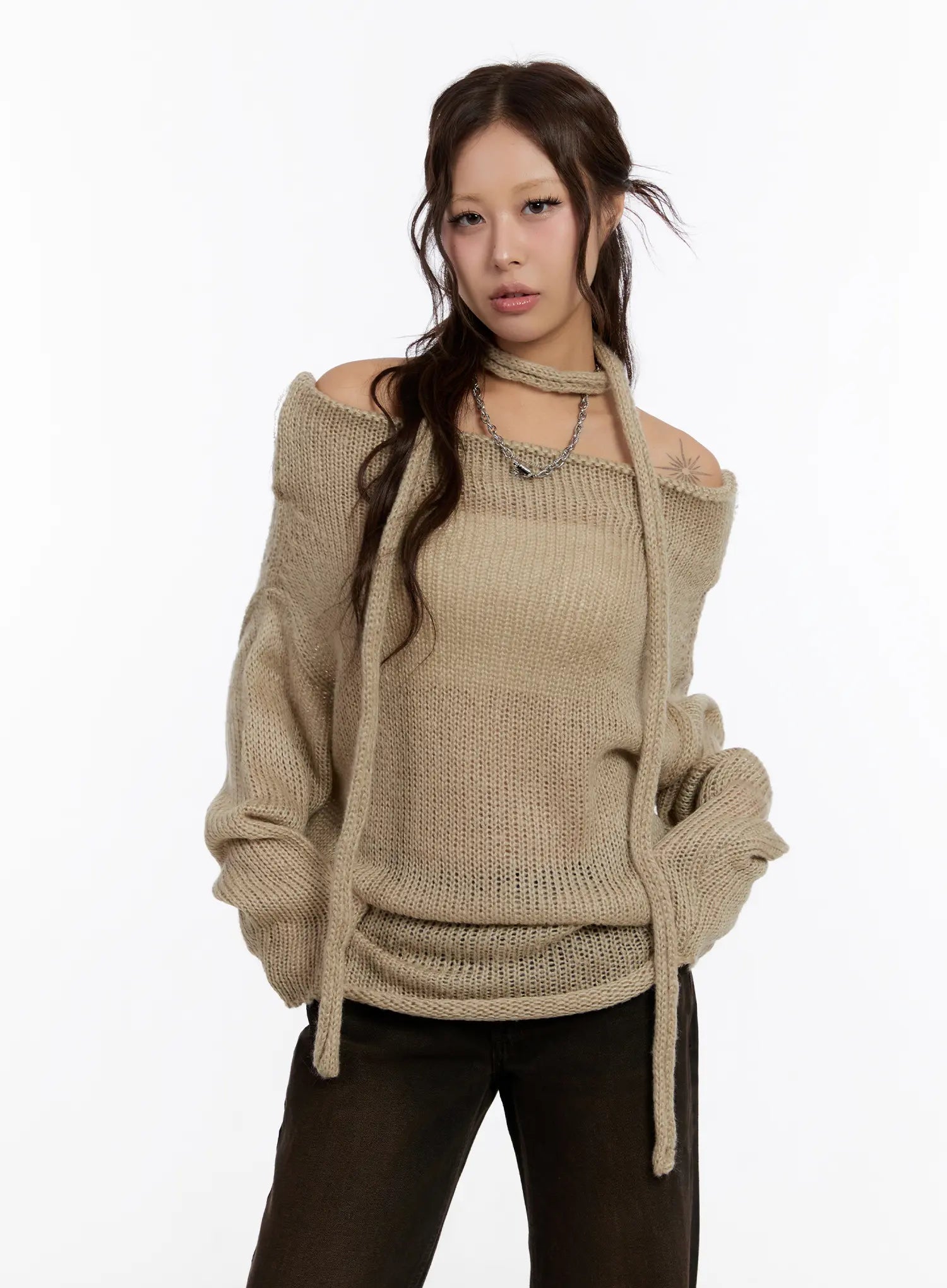 off-shoulder-knit-sweater-with-scarf-cn527