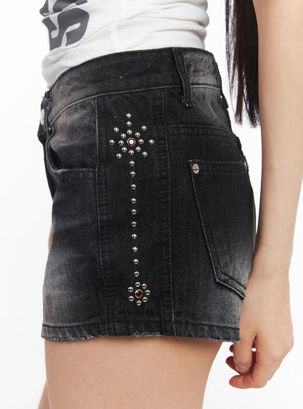 studded-denim-shorts-cy528