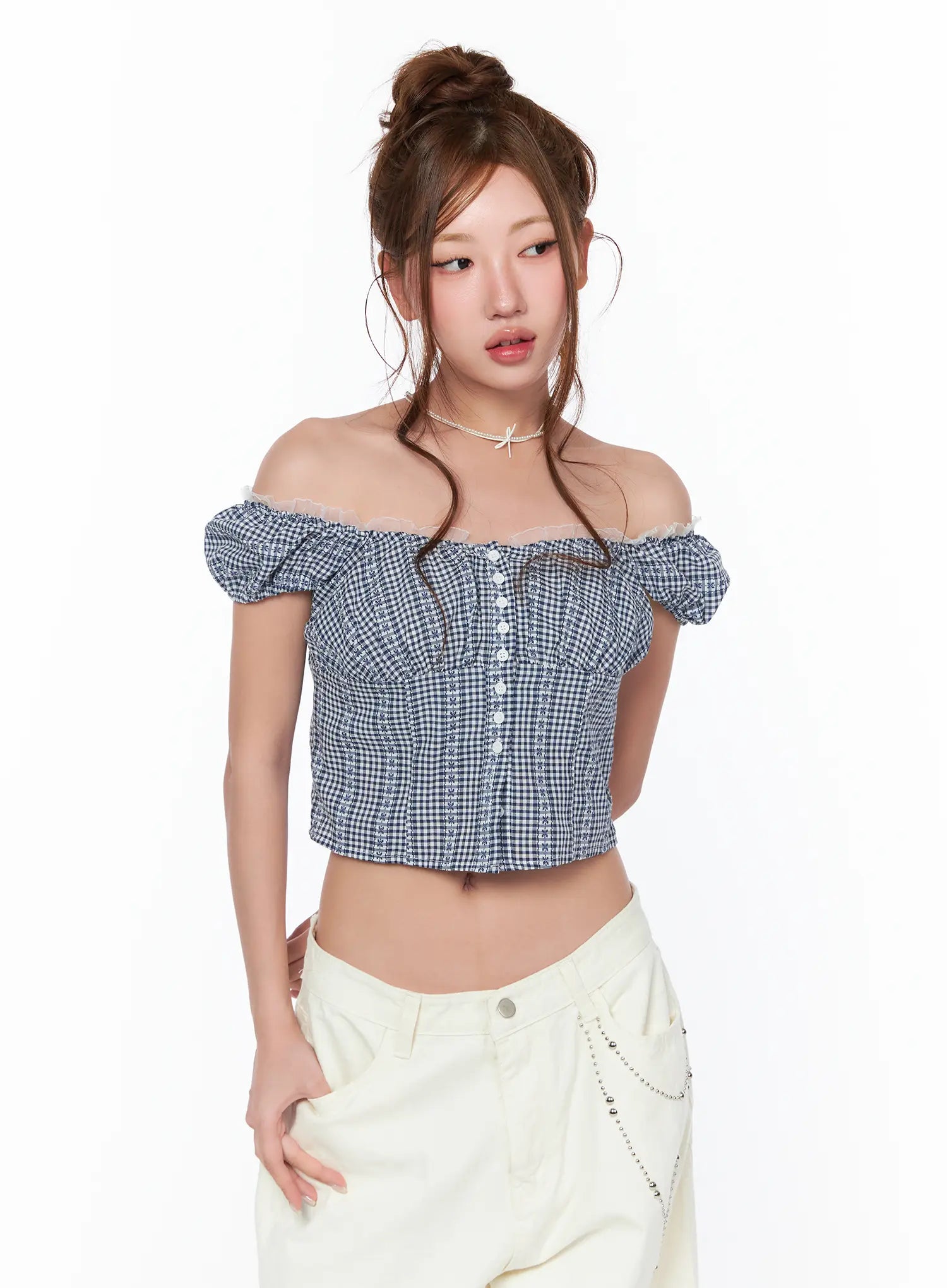 frill-trimmed-gingham-short-sleeve-blouse-ca514 / Dark blue