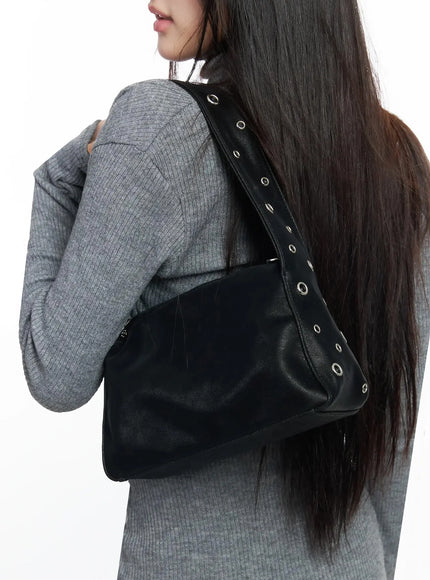 eyelet-strap-square-shoulder-bag-im506