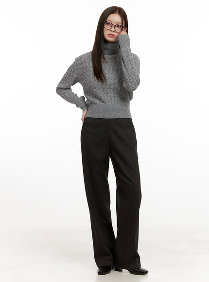 cable-knit-turtleneck-sweater-on422