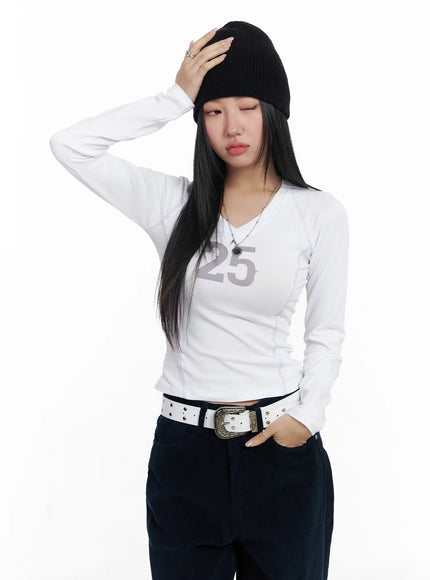 graphic-v-neck-long-sleeve-cj514