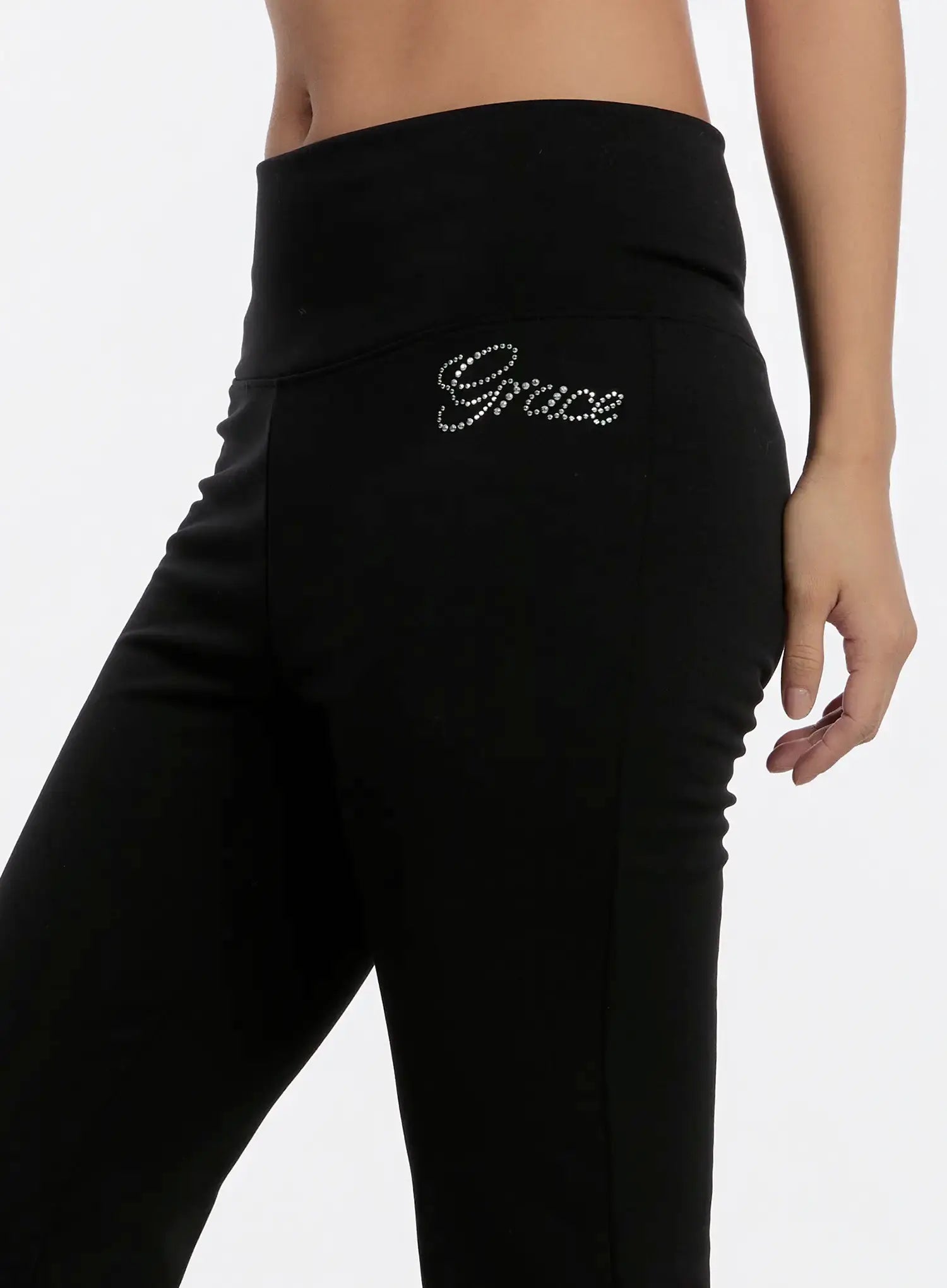 embroidered-lettering-flare-sweatpants-cn527