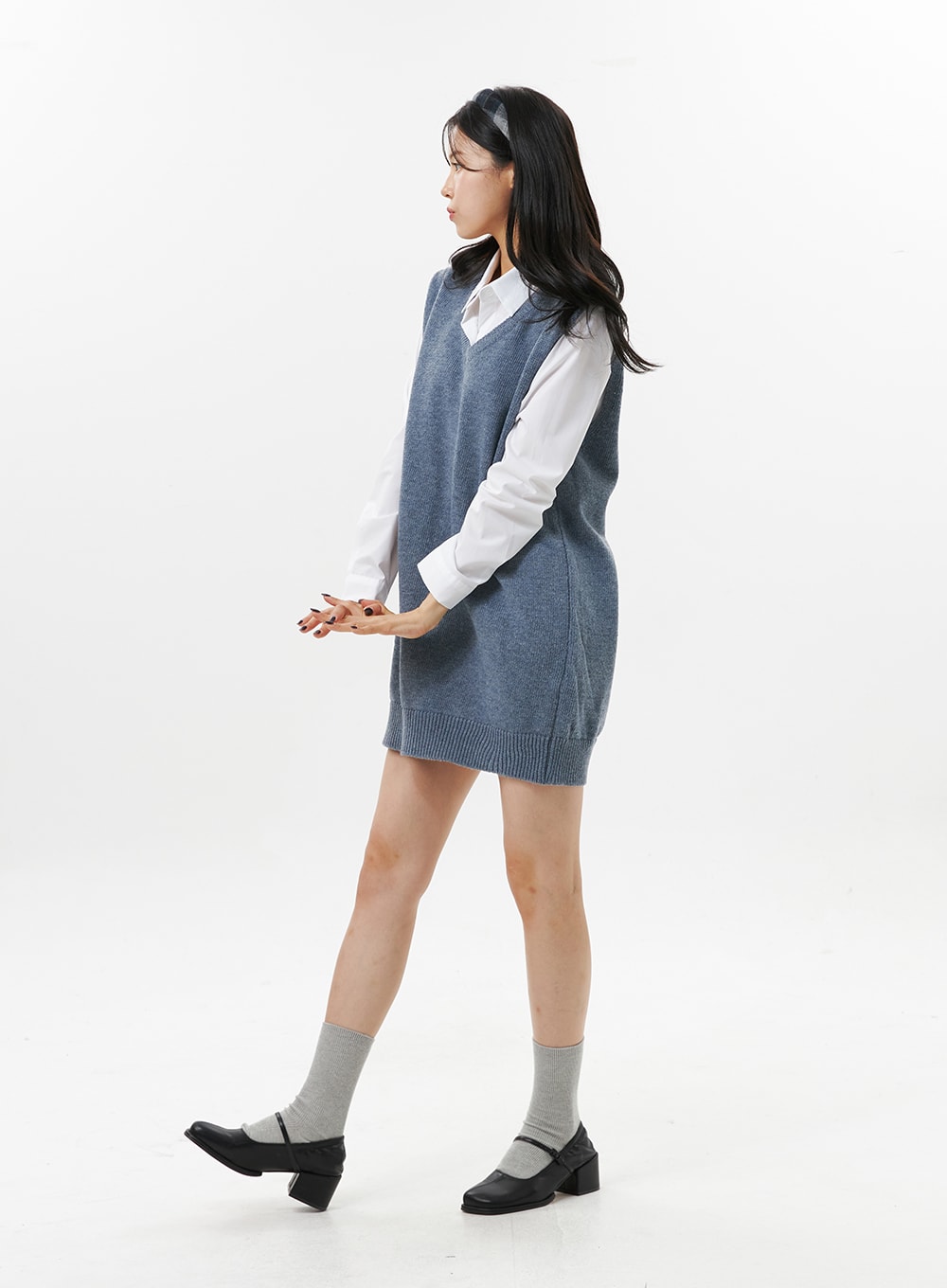 v-neck-sleeveless-sweater-dress-oo312