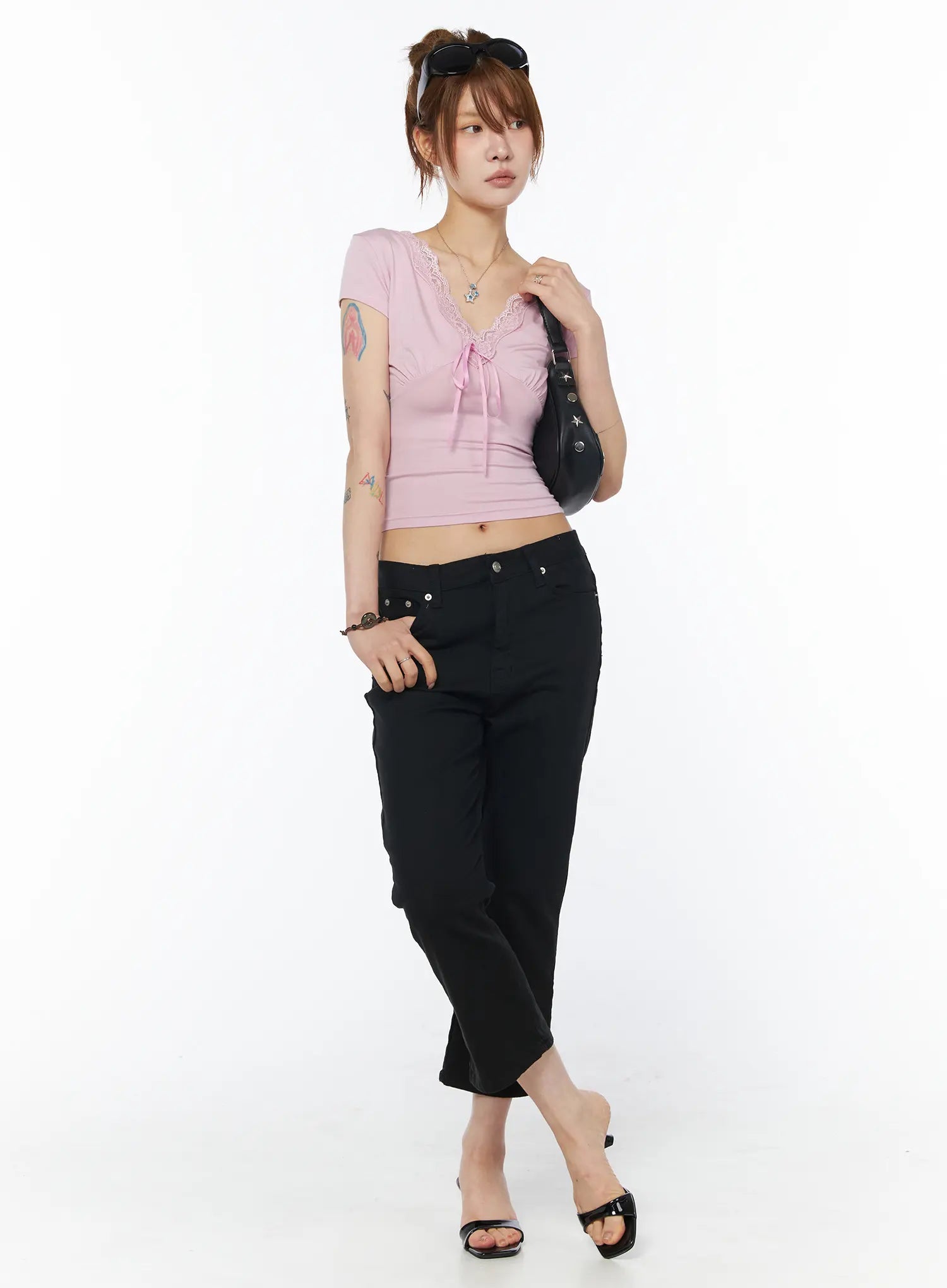 v-neck-lace-accent-top-cy527