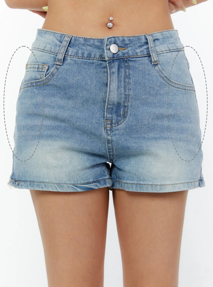 light-wash-hip-pad-denim-shorts-cy520
