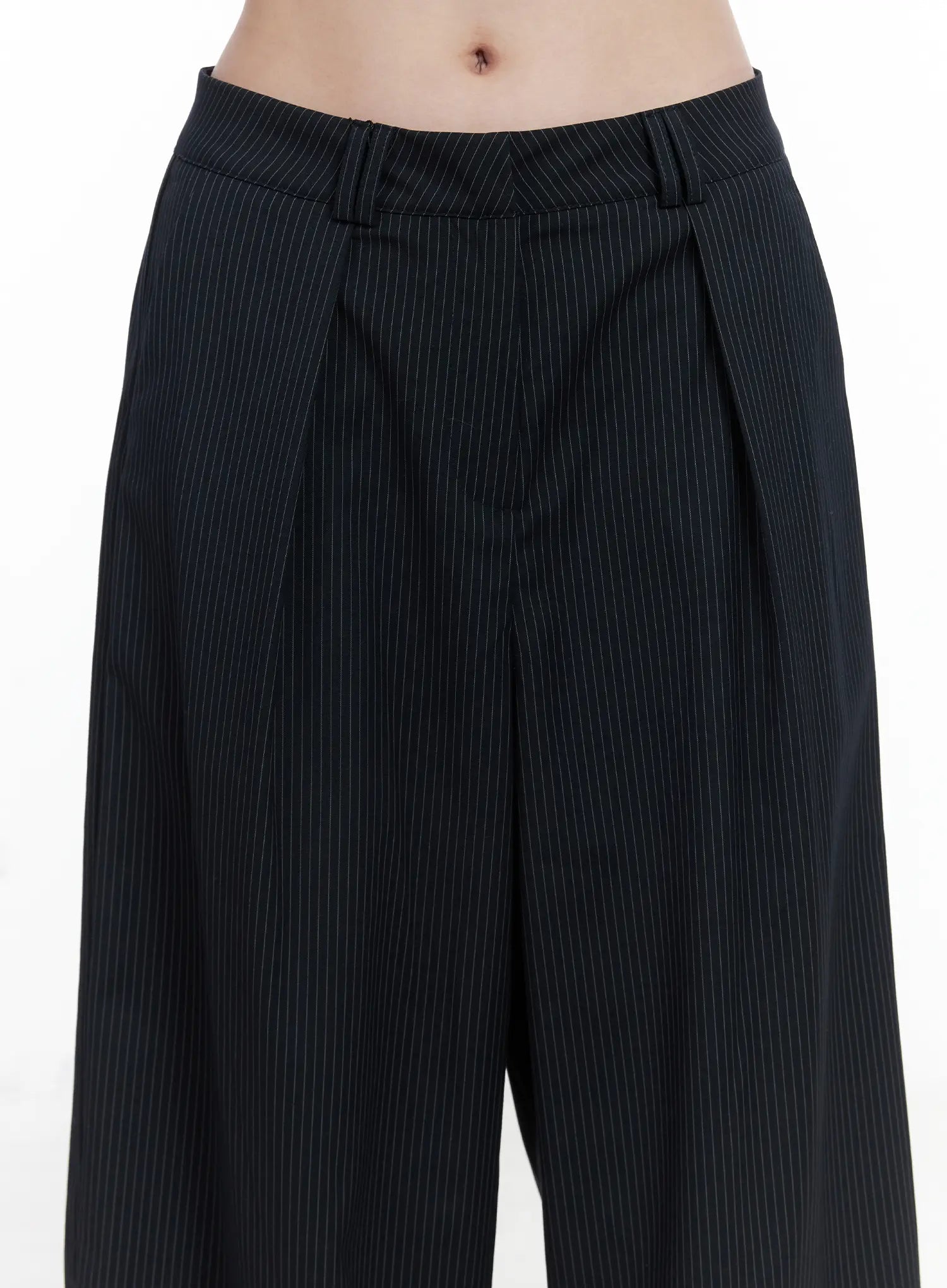 classic-striped-wide-trousers-cn518