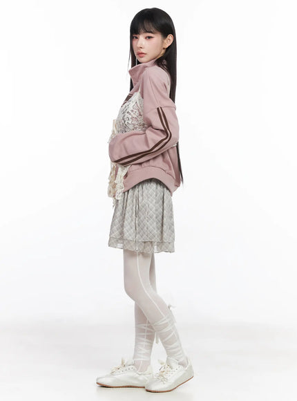 lace-trimmed-v-neck-cami-top-cf518