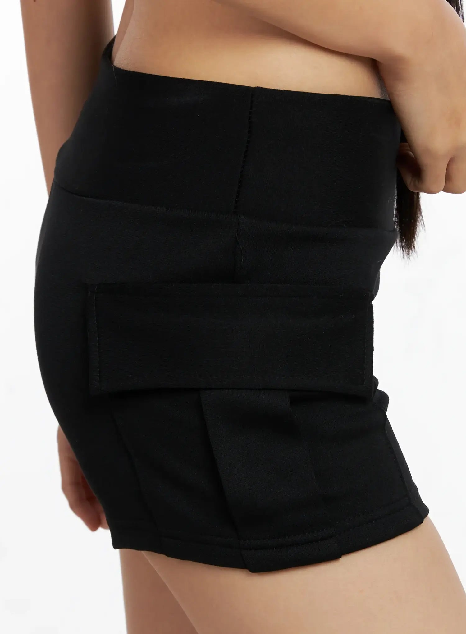 urban-low-waist-cargo-shorts-co528