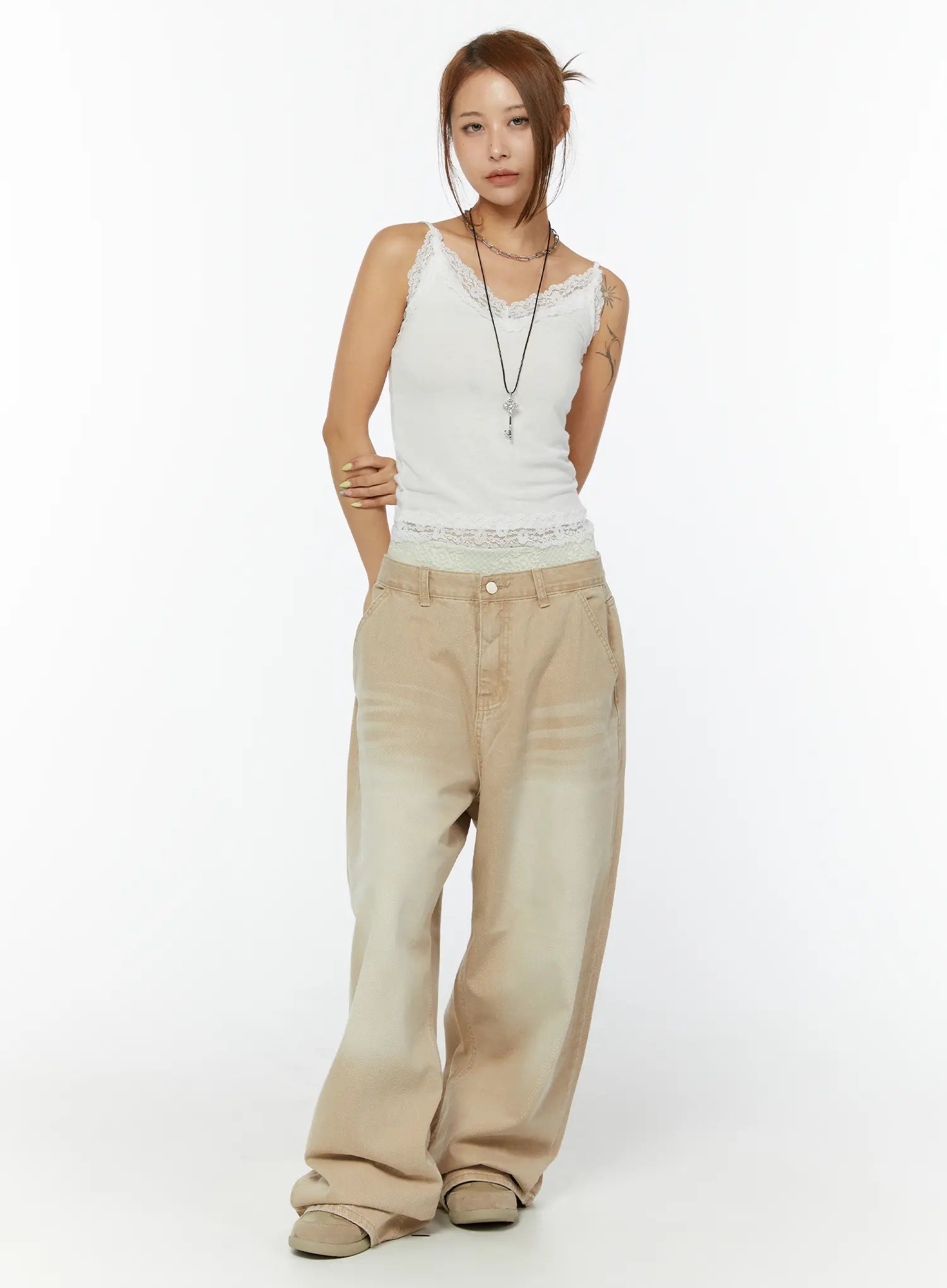 lace-trim-v-neck-camisole-cy521