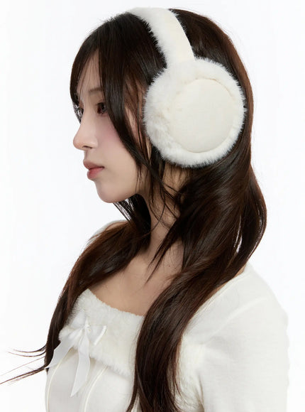cozy-faux-fur-ear-warmers-cn524