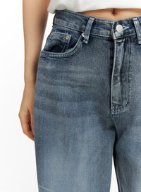 light-washed-baggy-jeans-cm418