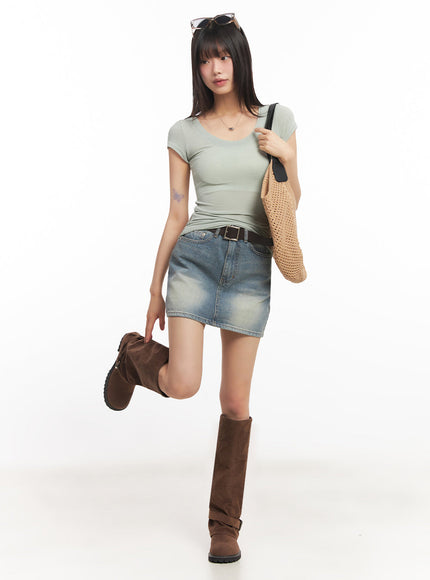 slim-fit-slightly-sheer-top-ia528