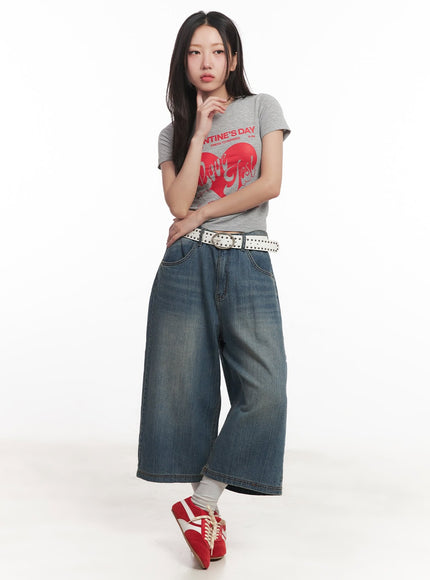 slim-fit-graphic-top-ca525