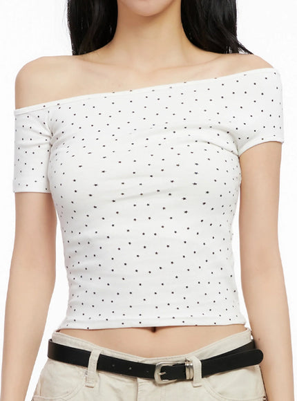 star-print-off-shoulder-crop-top-ig508