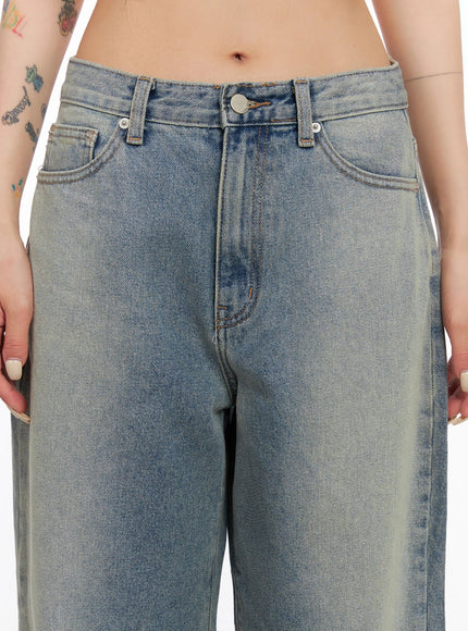 elani-light-washed-wide-leg-jeans-is508