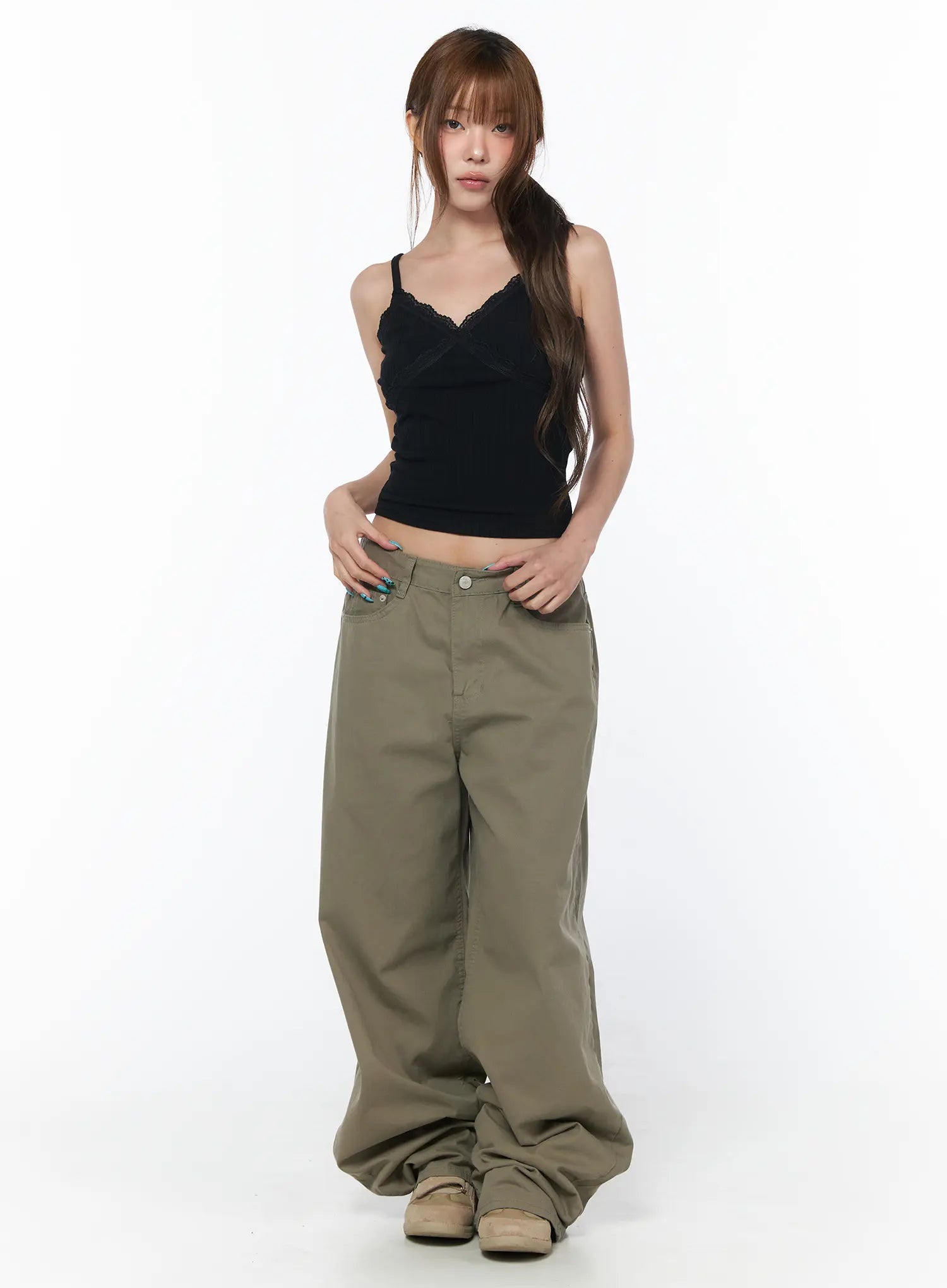 lace-trim-v-neck-camisole-cy529