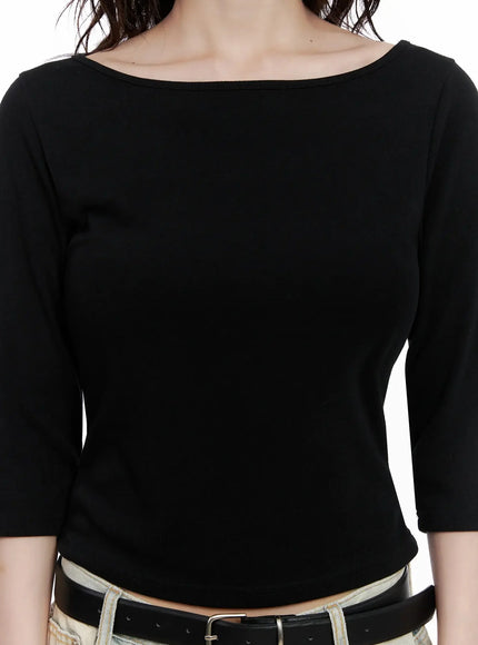 minimalist-black-boat-neck-top-il531