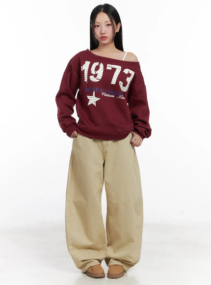 oversized-off-shoulder-graphic-sweatshirt-cn528