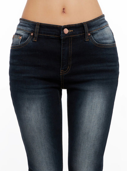 aliyah-mid-rise-flared-jeans-ig528