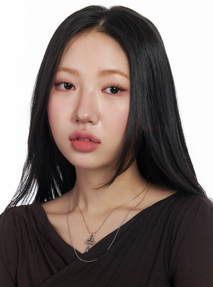 double-chain-key-necklace-cj515
