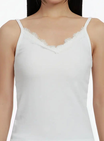 lace-v-neck-sleeveless-top-id525