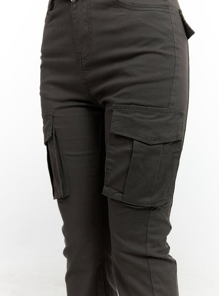 slim-fit-solid-cargo-pants-cn405