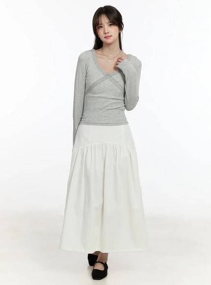 lace-trimmed-v-neck-long-sleeve-top-cm505