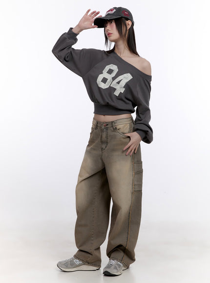 84-graphic-one-shoulder-cropped-sweatshirt-cf512
