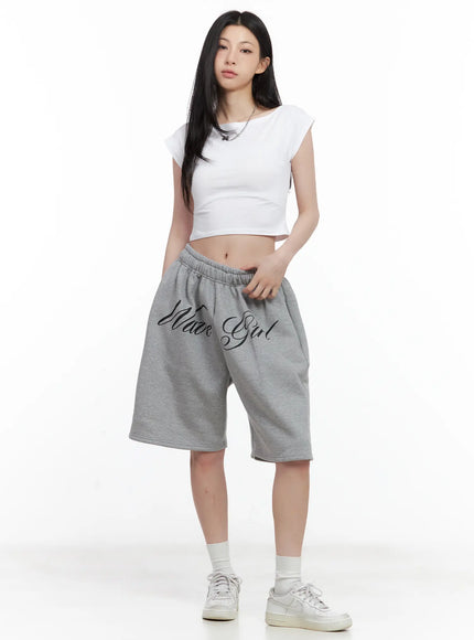 graphic-print-bermuda-sweatshorts-cl501