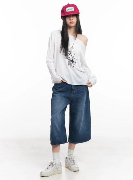 loose-fit-long-sleeve-graphic-top-cu510