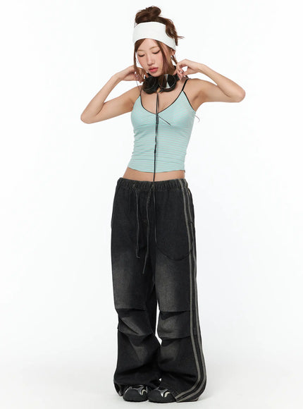 striped-v-neck-sleeveless-top-ca515
