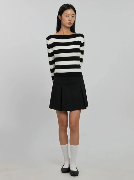 Pintuck Mini Skirt IJ508