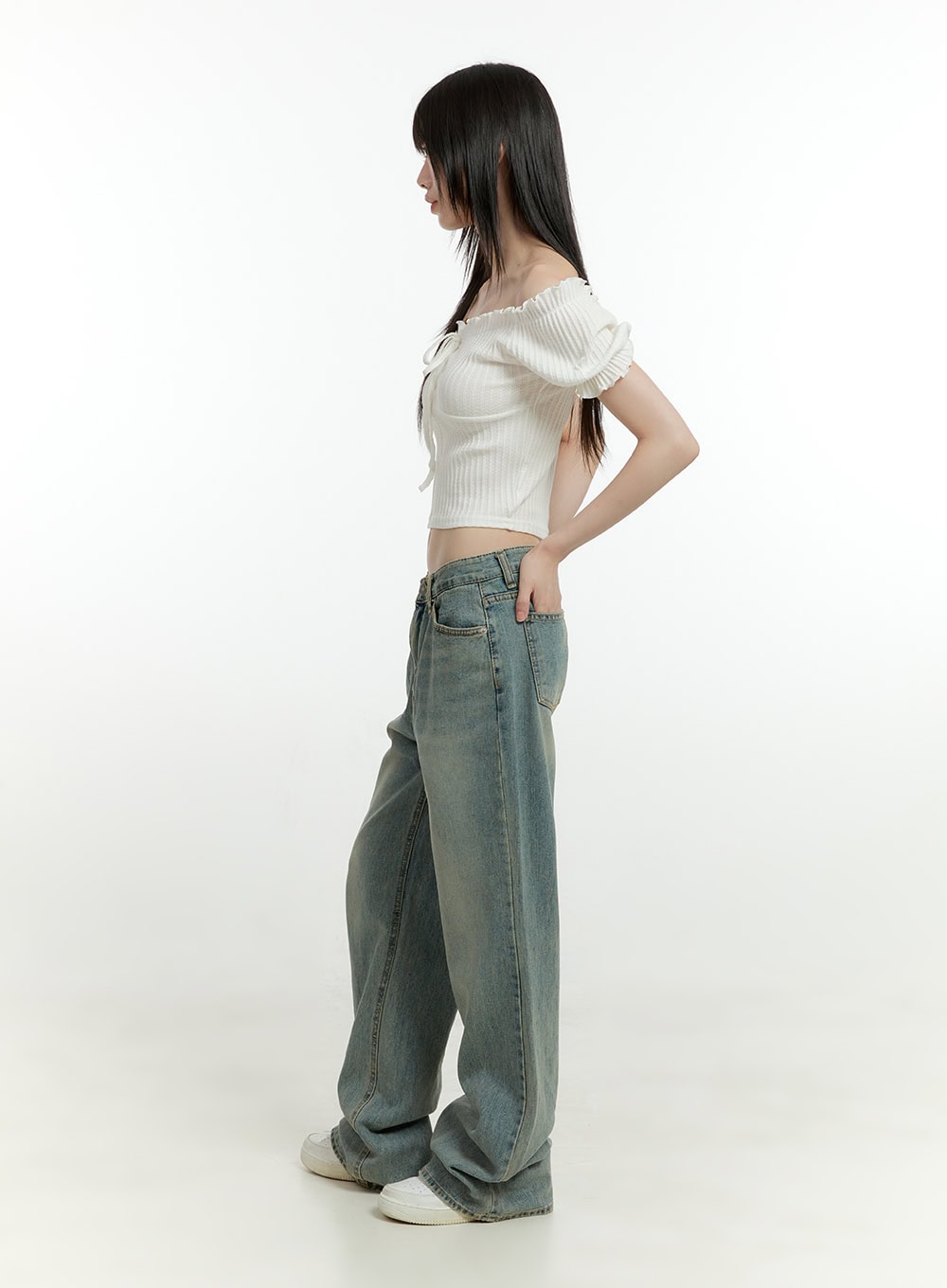 low-rise-straight-jeans-cg401