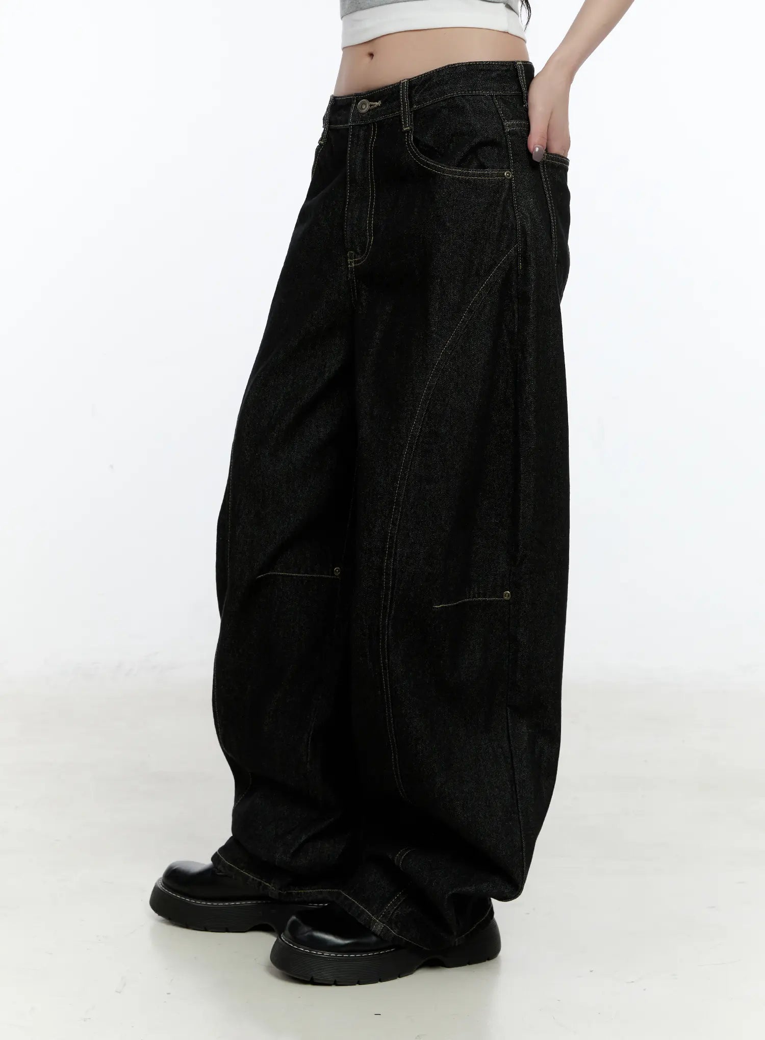 maryam-low-rise-dark-washed-jeans-cn517