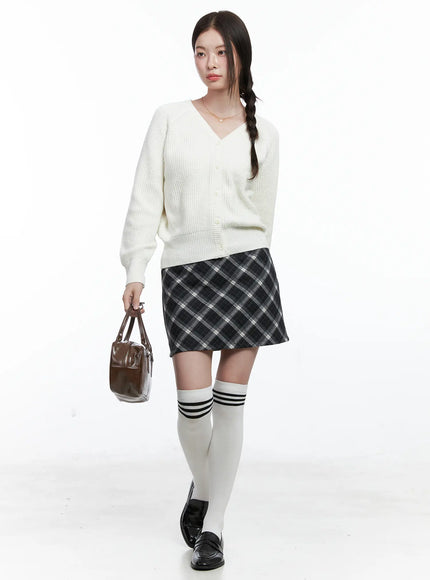 v-neck-button-knit-cardigan-co506
