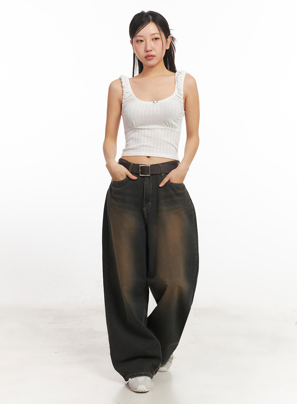 frill-shirring-crop-tank-top-ia524