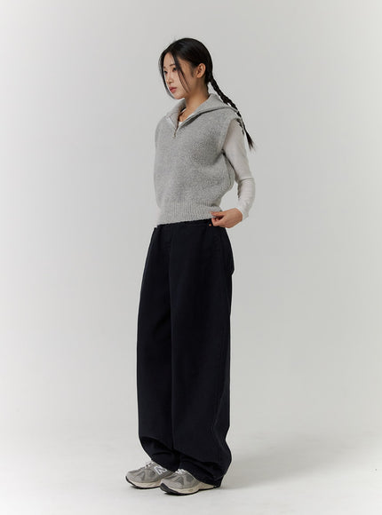 half-zip-sweater-vest-cd312