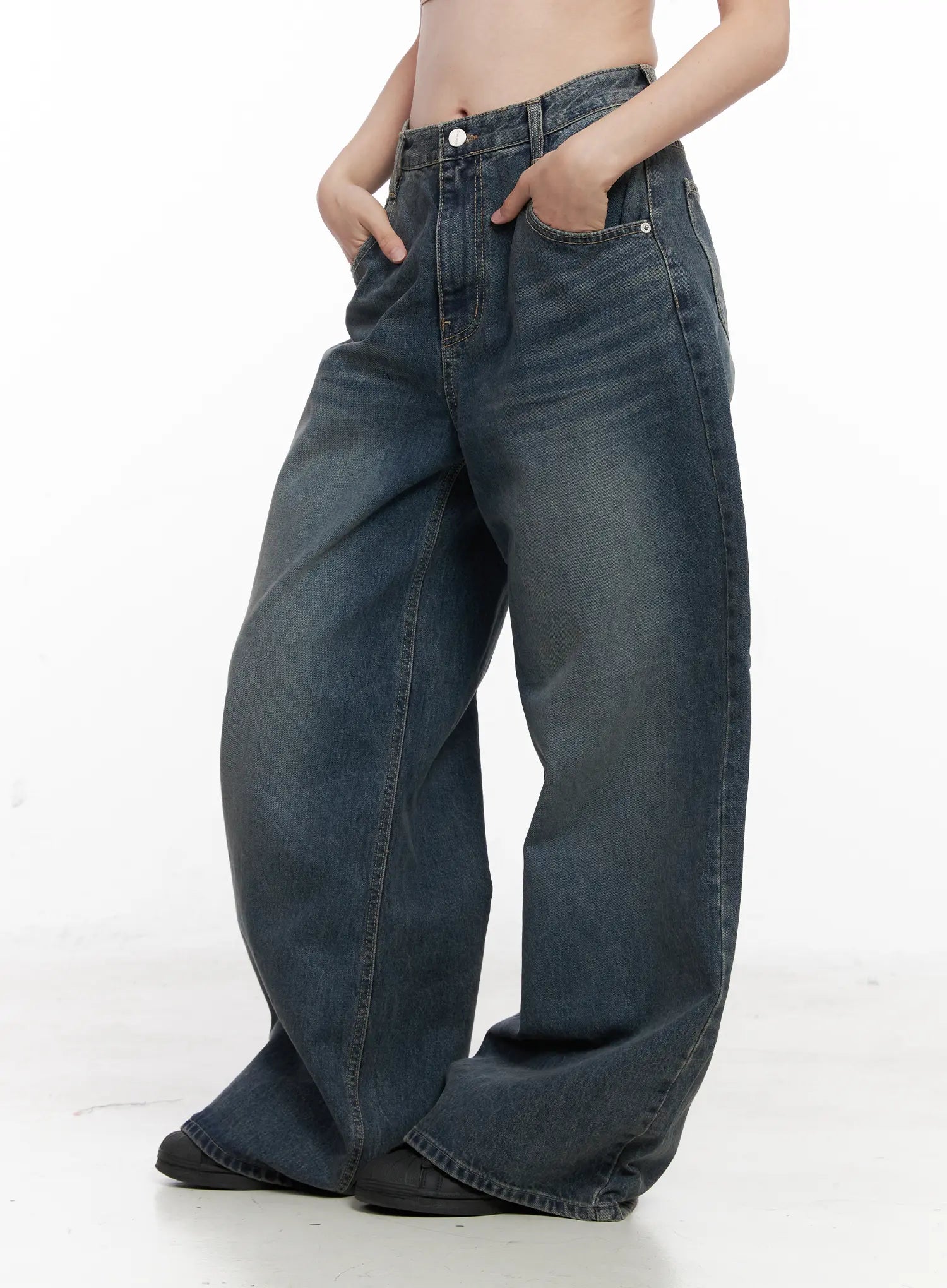 tutt-washed-wide-leg-jeans-cn504