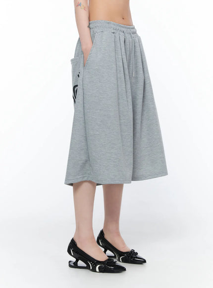 graphic-print-sweat-shorts-ca524