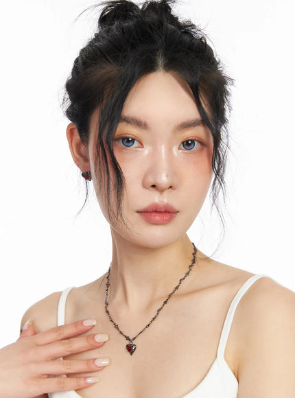 red-heart-necklace-cj523