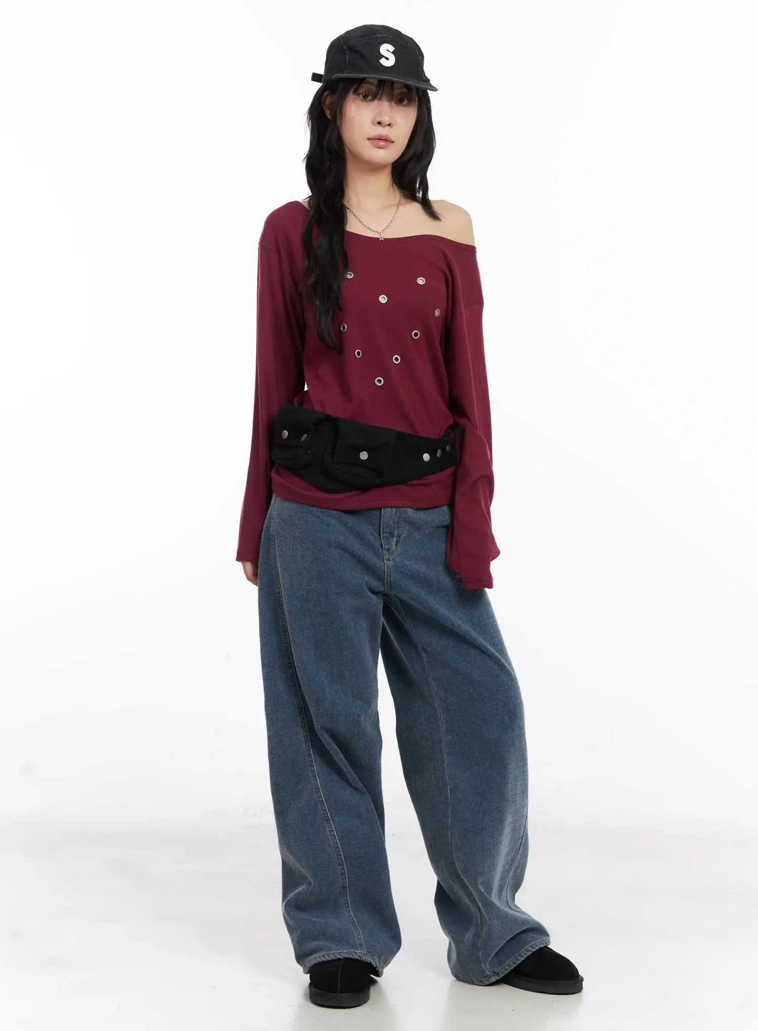 eyelet-heart-boatneck-long-sleeve-tee-cn528