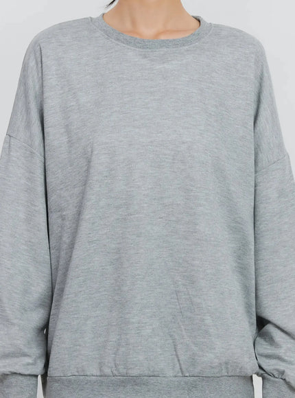 classic-grey-crewneck-sweatshirt-is516