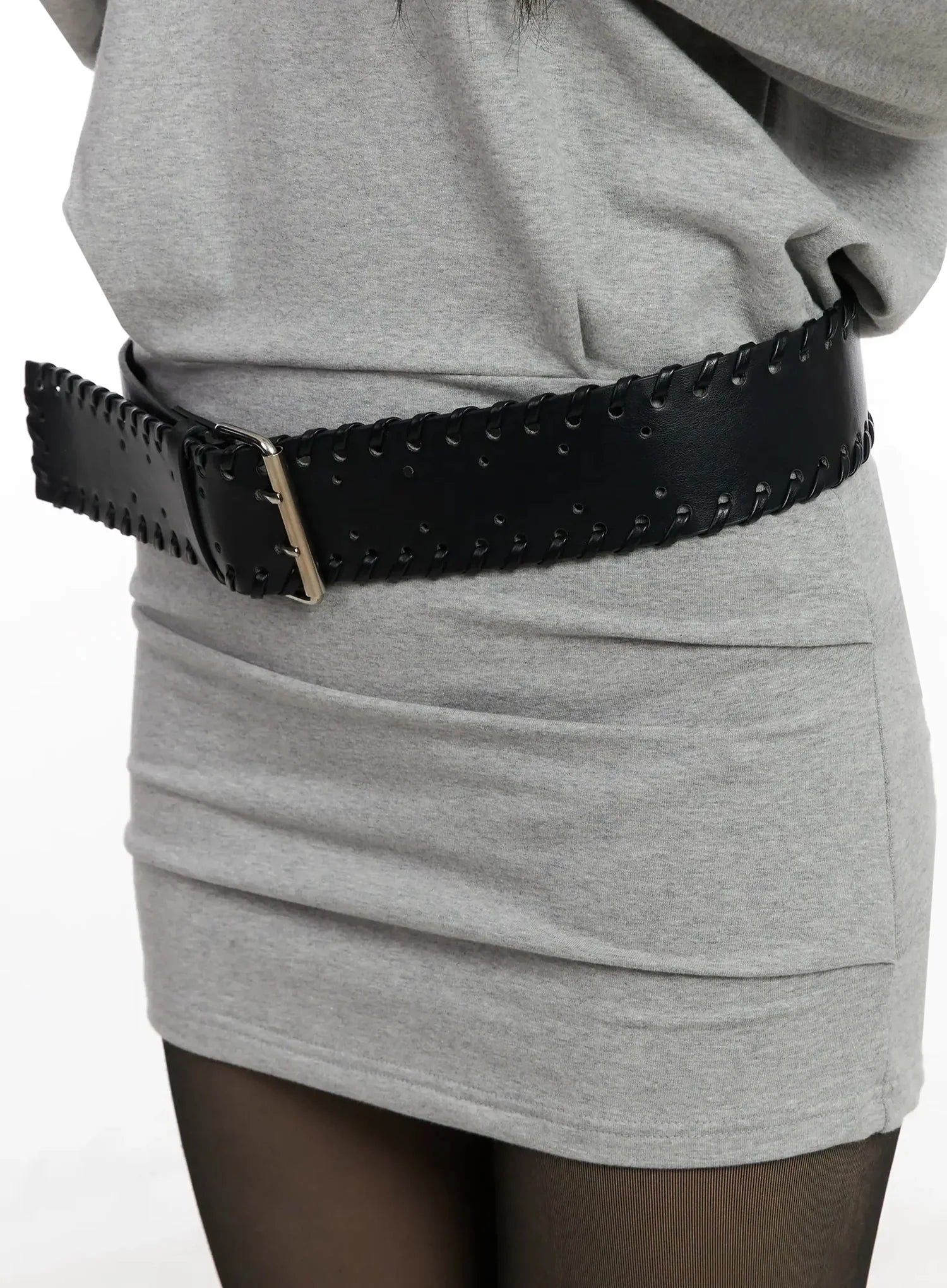 punching-detailed-waist-belt-in528