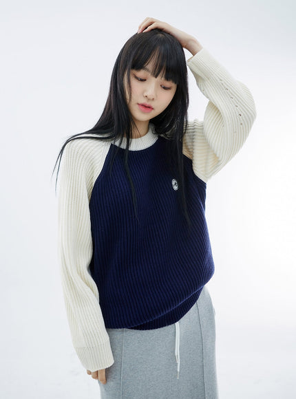 two-color-knit-sweater-os27