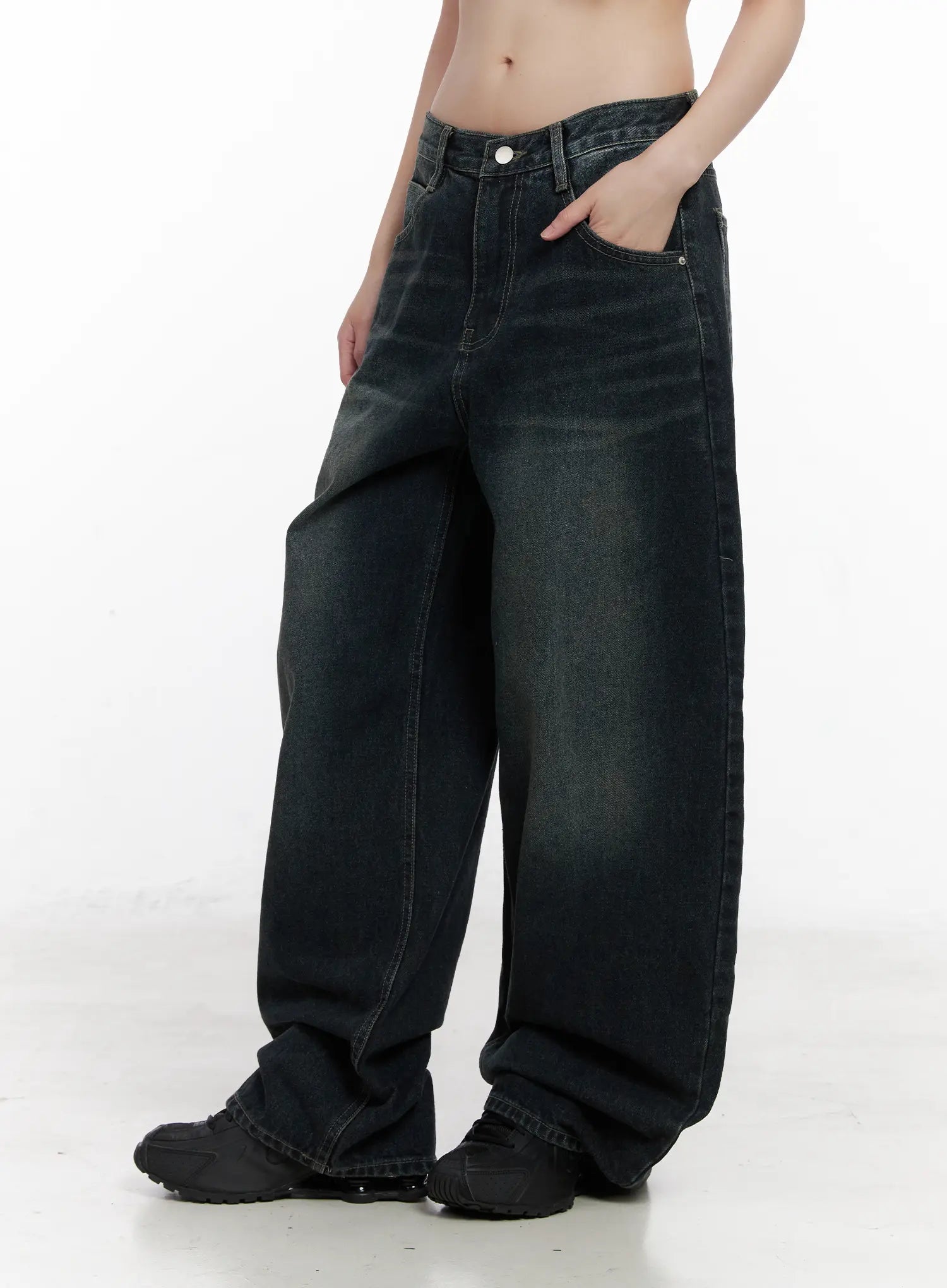 minjoon-washed-baggy-jeans-cn511