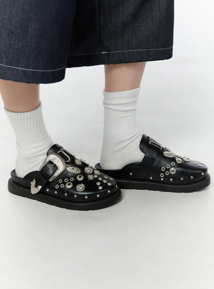 studded-clogs-cy515